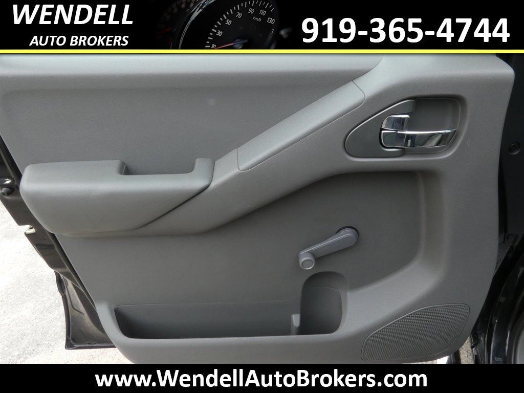 2012 Nissan Frontier S photo