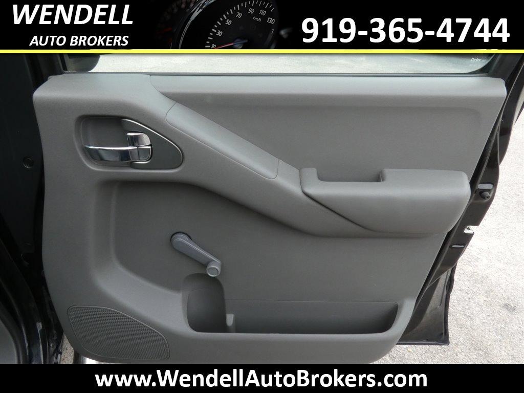 2012 Nissan Frontier S photo
