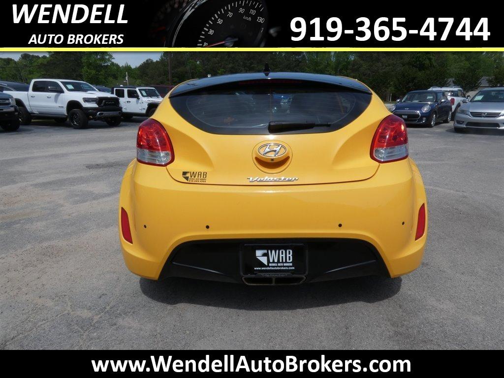 2013 Hyundai Veloster photo
