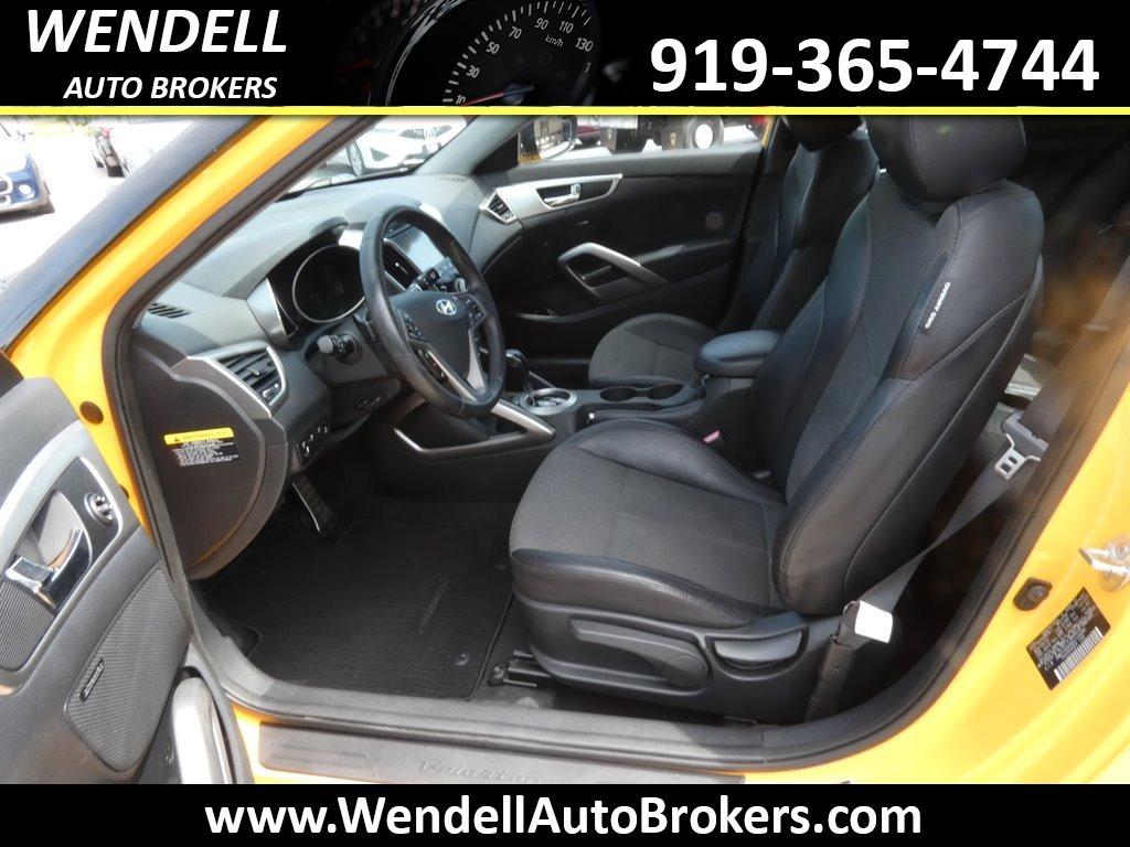 2013 Hyundai Veloster photo