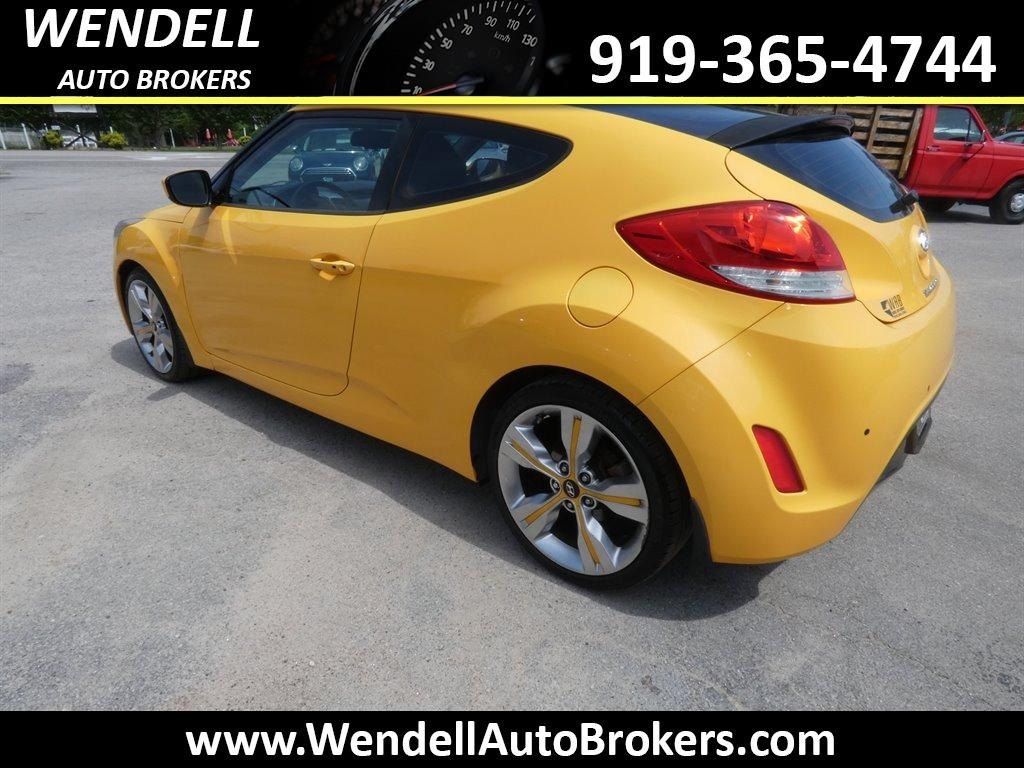 2013 Hyundai Veloster photo
