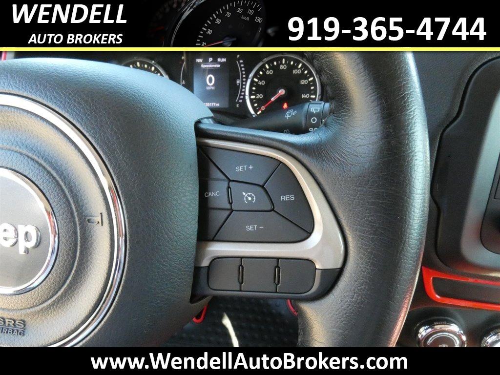 2017 Jeep Renegade Latitude photo
