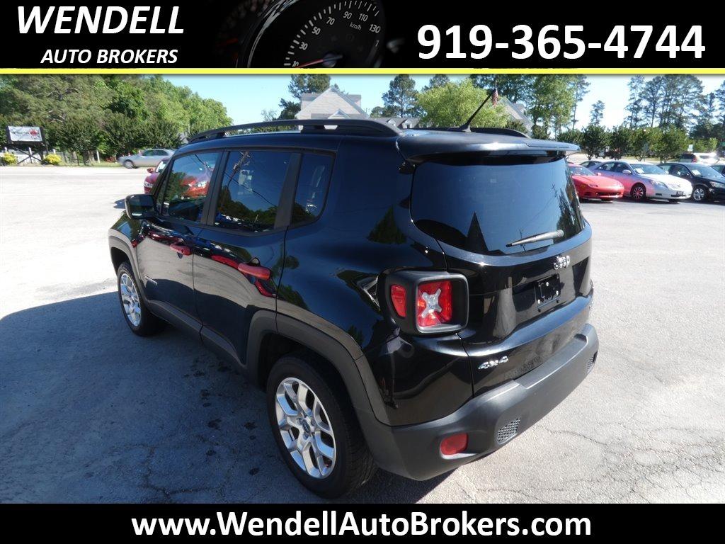 2017 Jeep Renegade Latitude photo