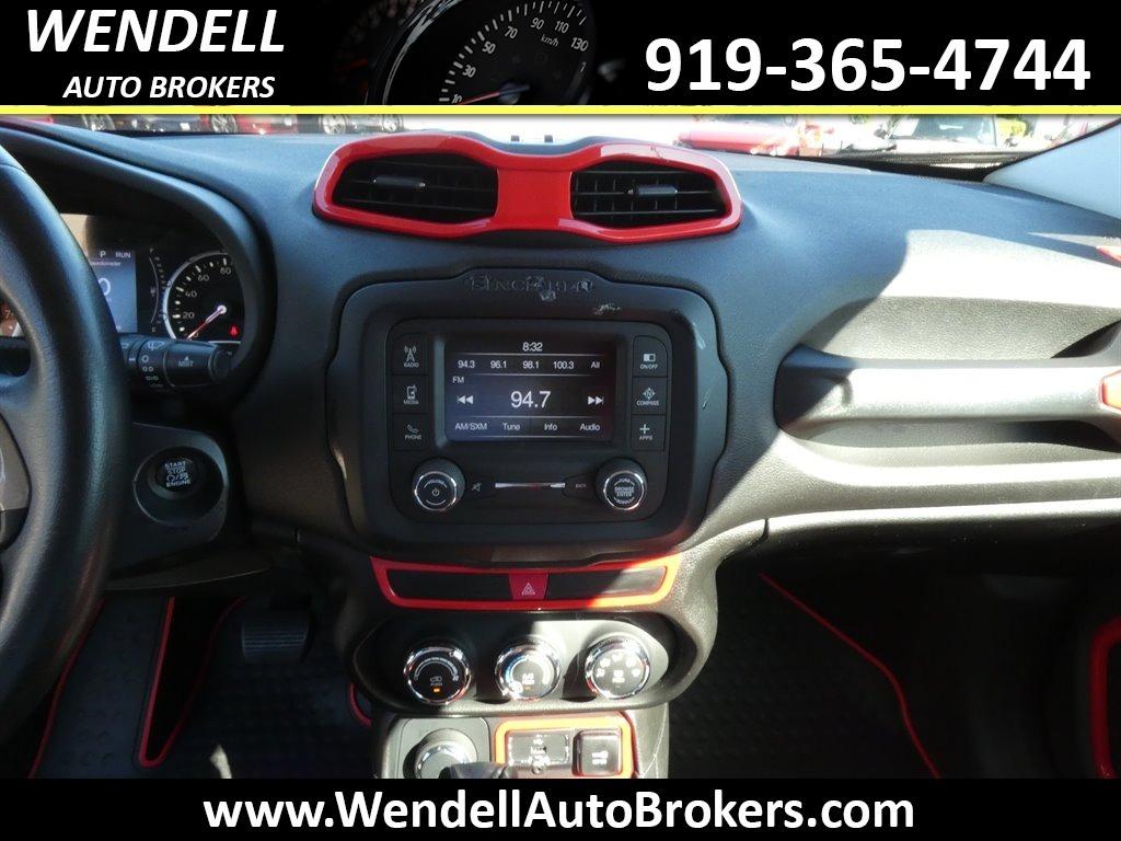 2017 Jeep Renegade Latitude photo