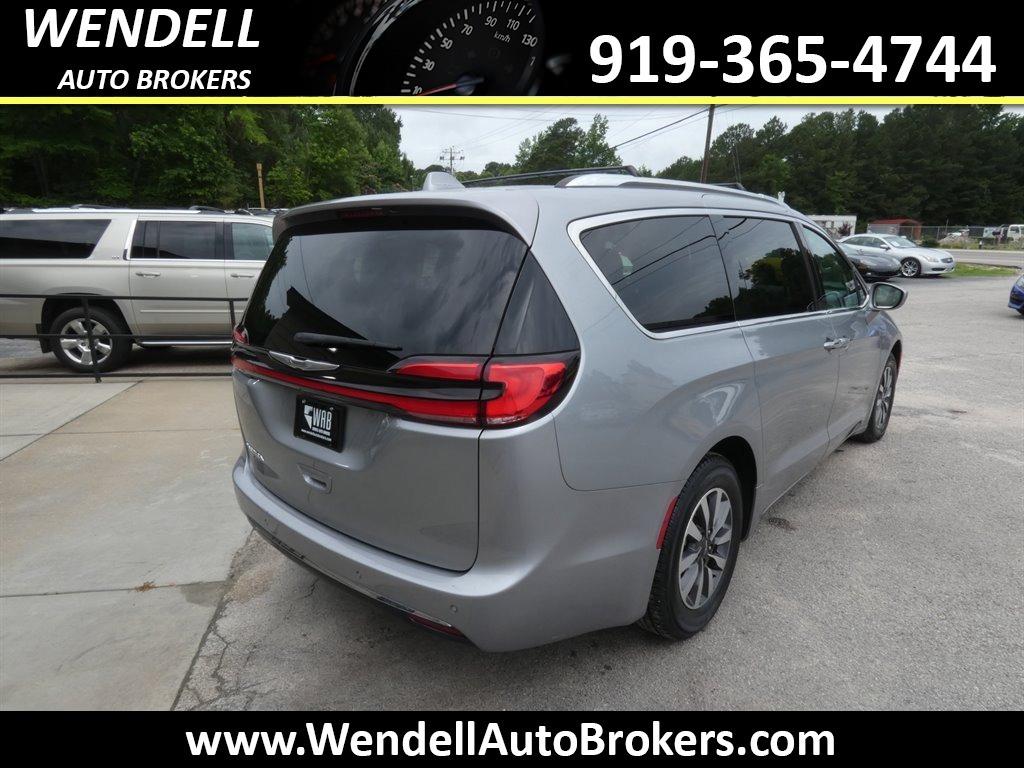 2021 Chrysler Pacifica - $17,246