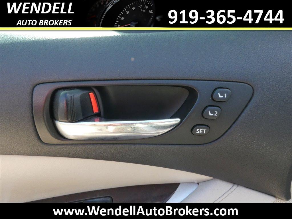 2011 Lexus ES - $9,885