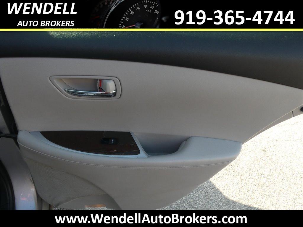 2011 Lexus ES - $9,885
