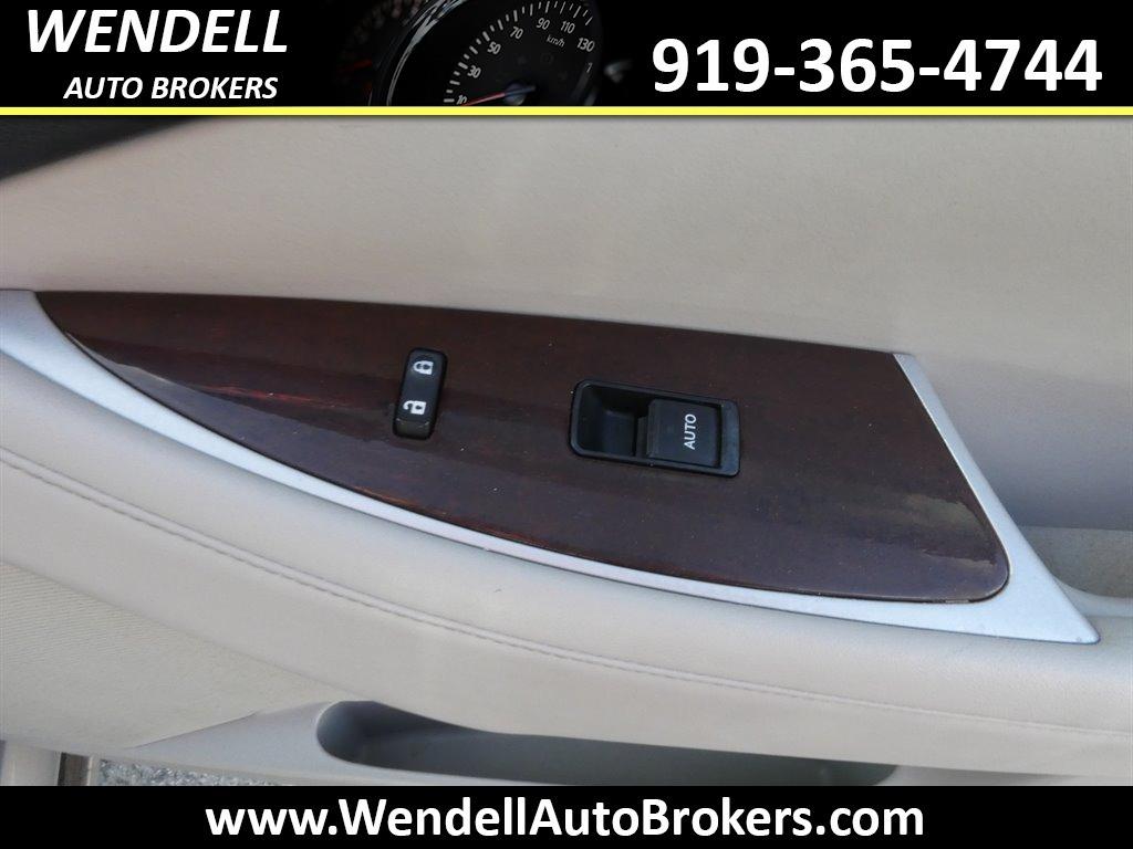 2011 Lexus ES - $9,885