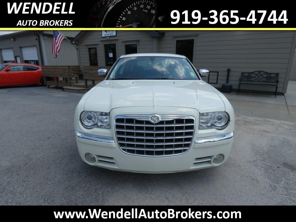 2008 Chrysler 300 - $7,995