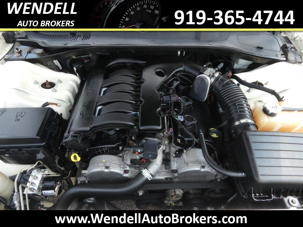 2008 Chrysler 300 - $7,995