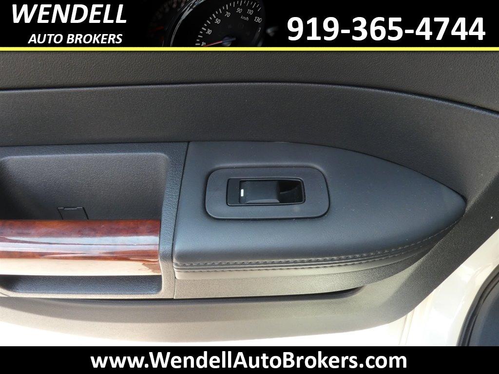 2008 Chrysler 300 - $7,995