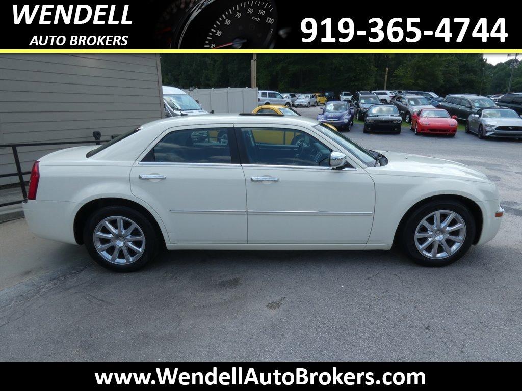 2008 Chrysler 300 - $7,995