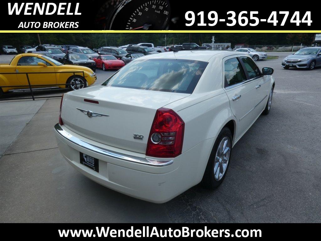 2008 Chrysler 300 - $7,995