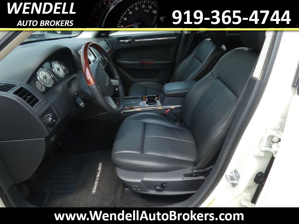 2008 Chrysler 300 - $7,995