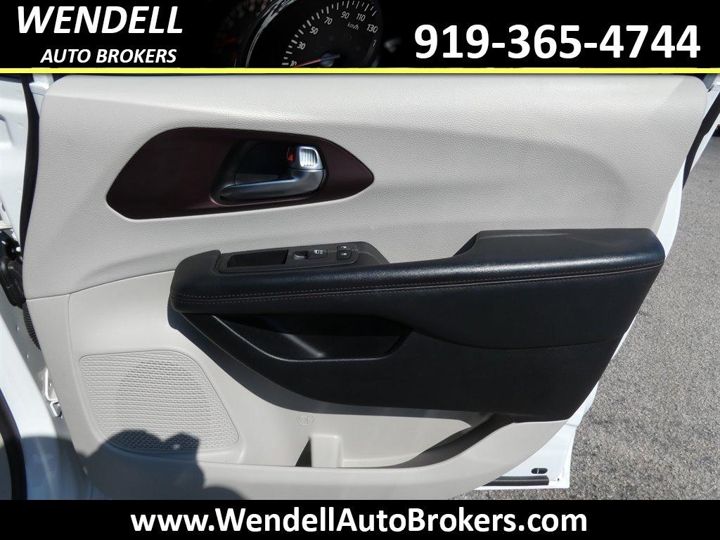 2020 Chrysler Pacifica - $16,948