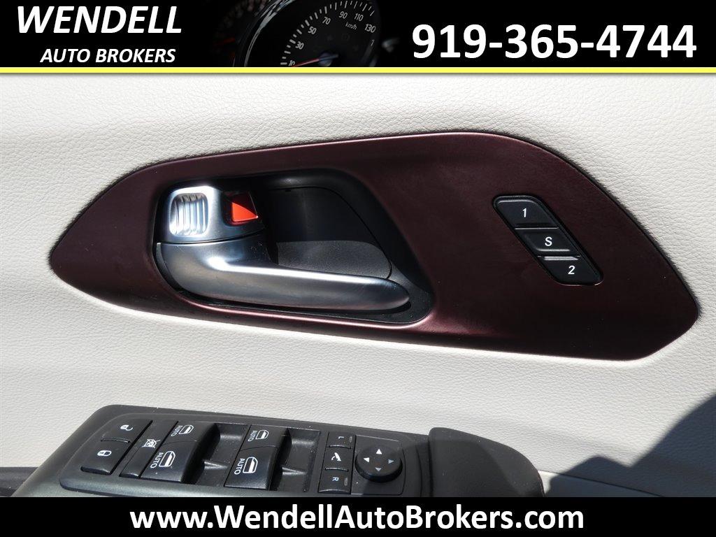2020 Chrysler Pacifica - $16,948