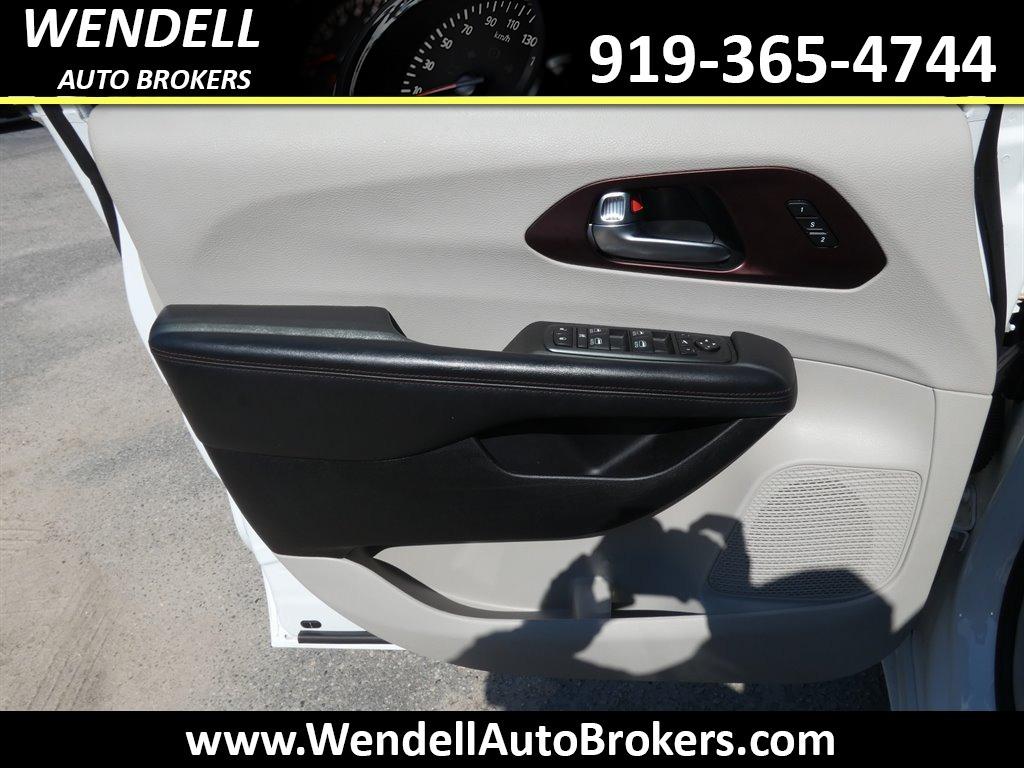 2020 Chrysler Pacifica - $16,948