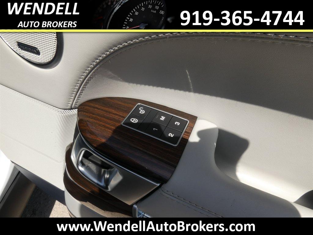2017 Land Rover Range Rover - $19,985