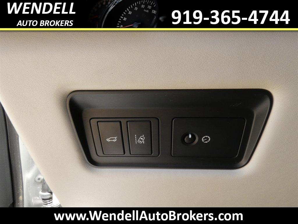 2017 Land Rover Range Rover - $19,985