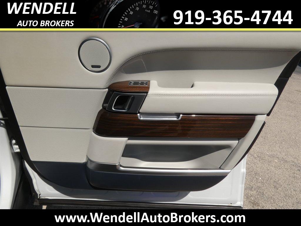2017 Land Rover Range Rover - $19,985