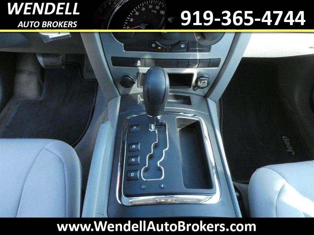 2005 Jeep Cherokee - $7,995