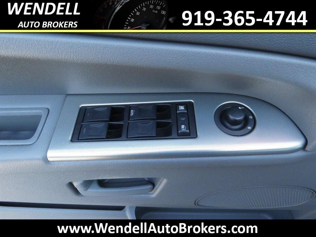 2005 Jeep Cherokee - $7,995