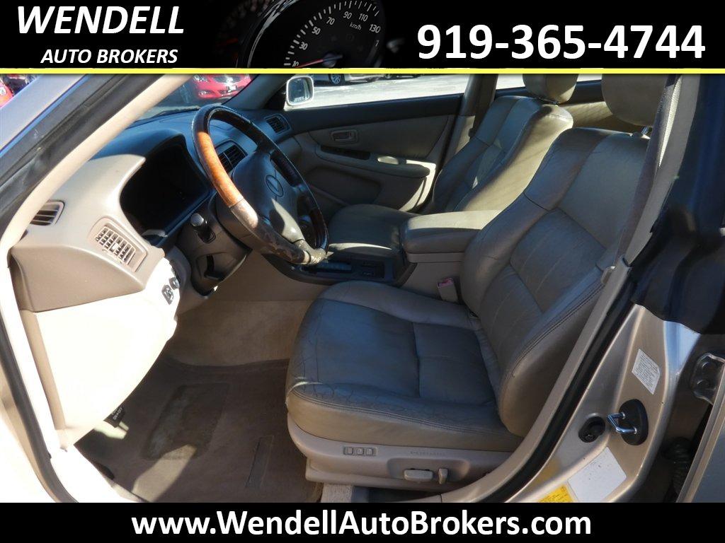 2001 Lexus ES - $3,995