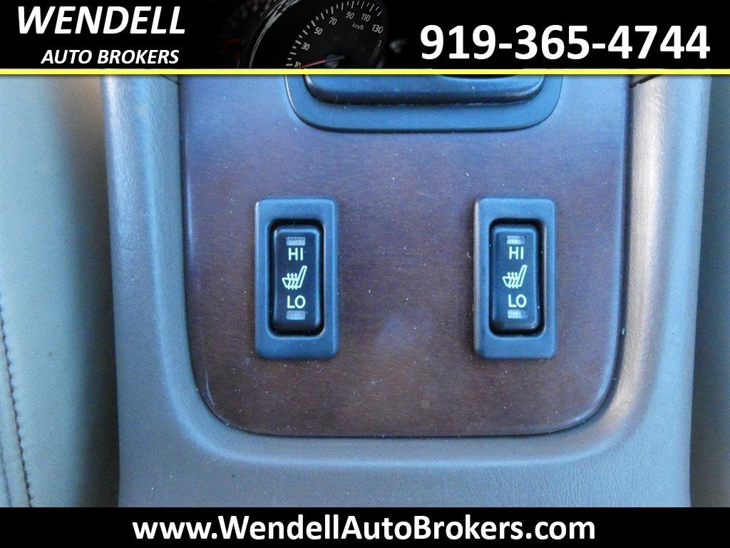2001 Lexus ES - $3,995