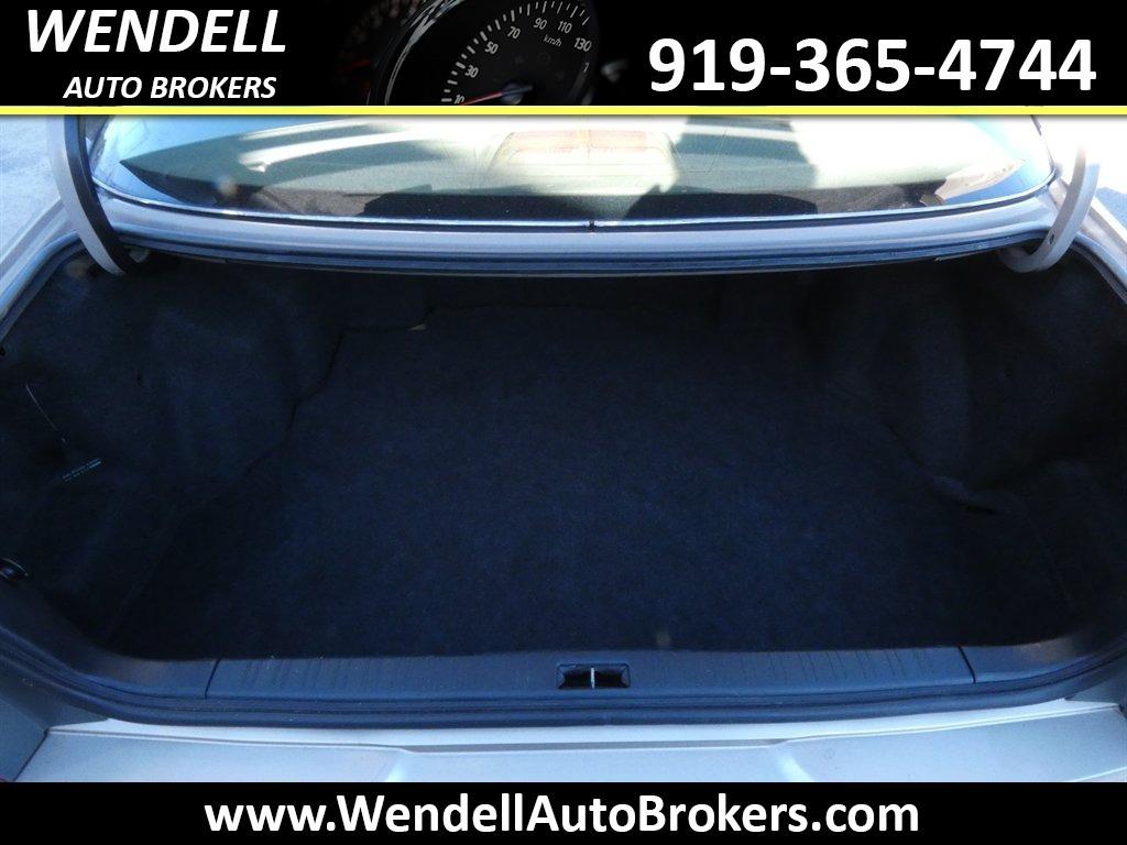2001 Lexus ES - $3,995
