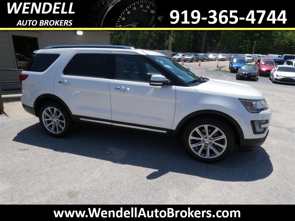 2017 Ford Explorer - $12,685