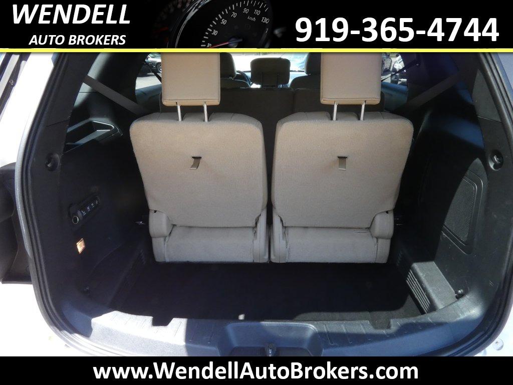 2017 Ford Explorer - $12,685