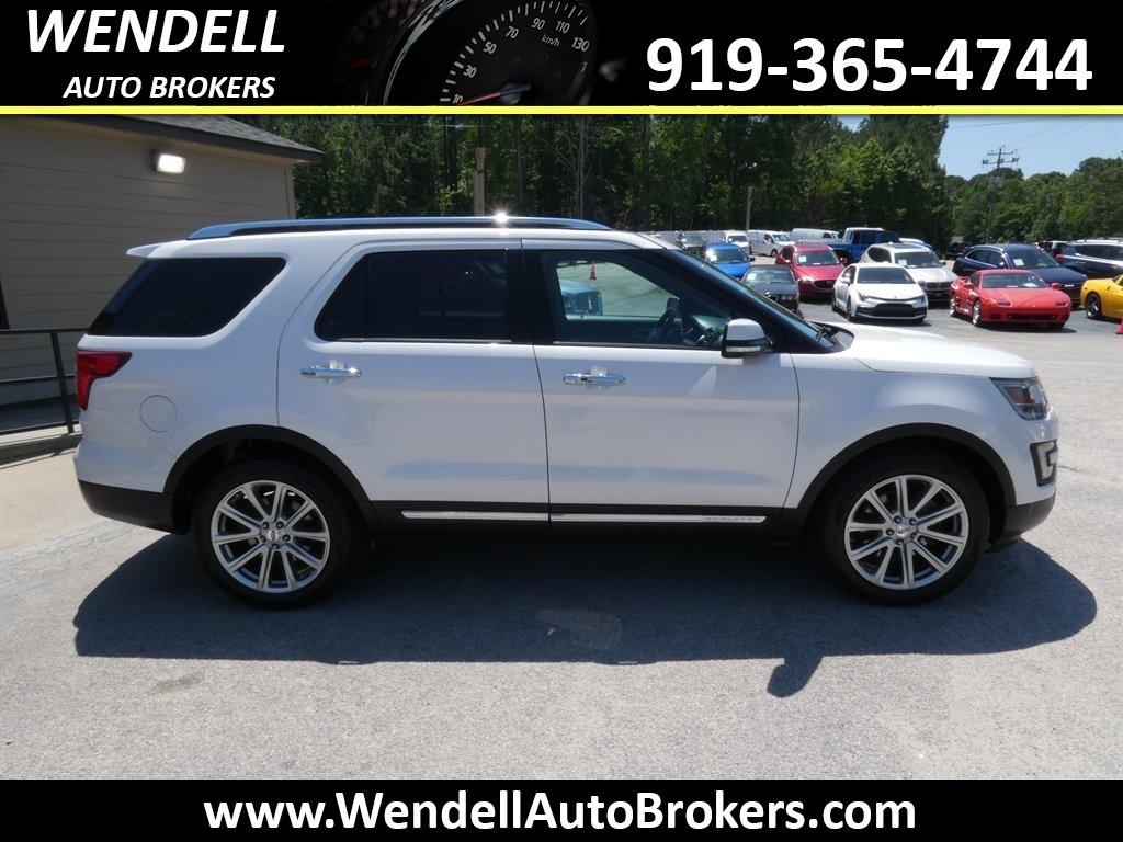 2017 Ford Explorer - $12,685