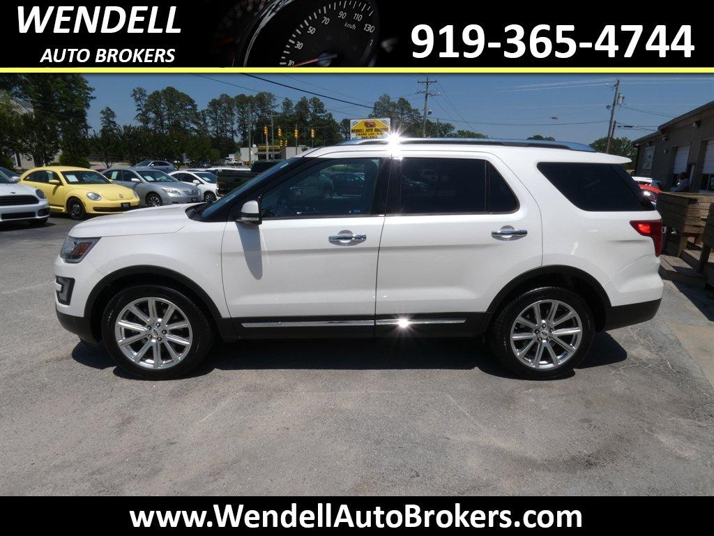 2017 Ford Explorer - $12,685