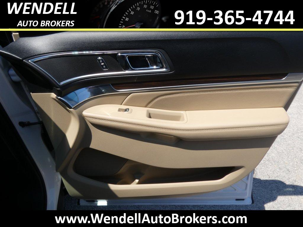 2017 Ford Explorer - $12,685