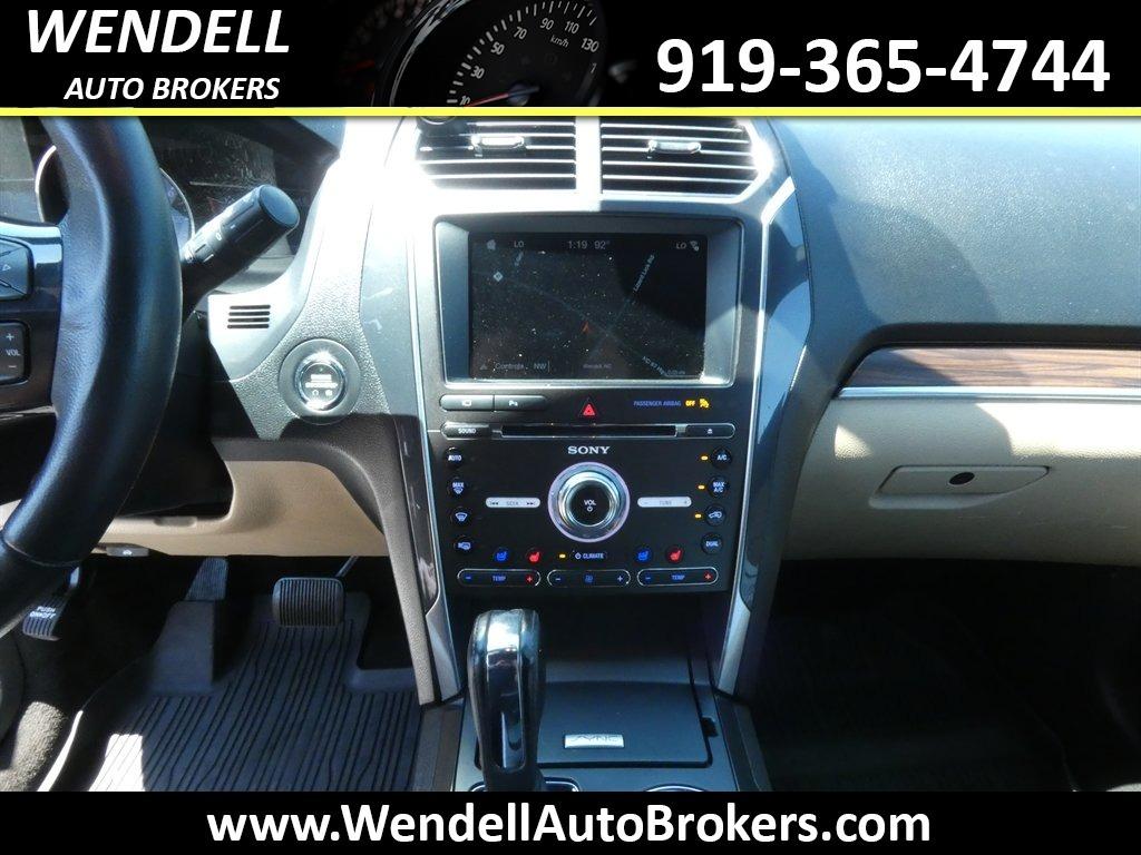 2017 Ford Explorer - $12,685