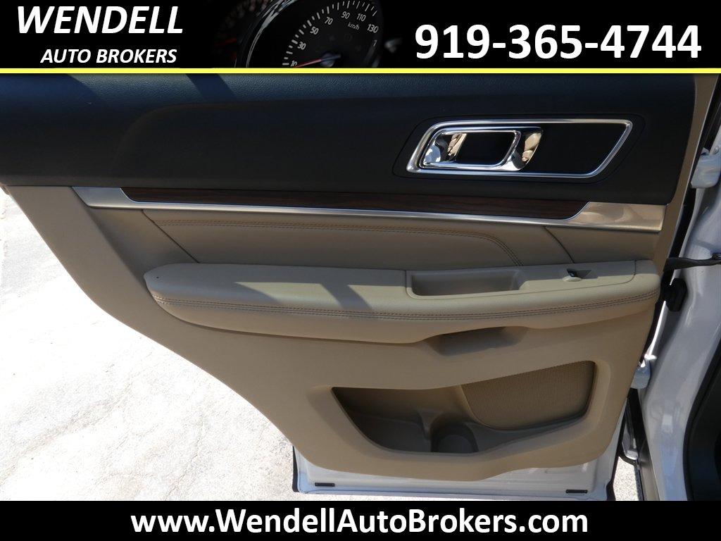 2017 Ford Explorer - $12,685