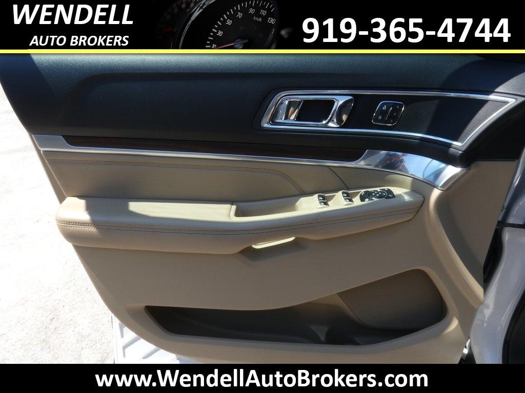 2017 Ford Explorer - $12,685