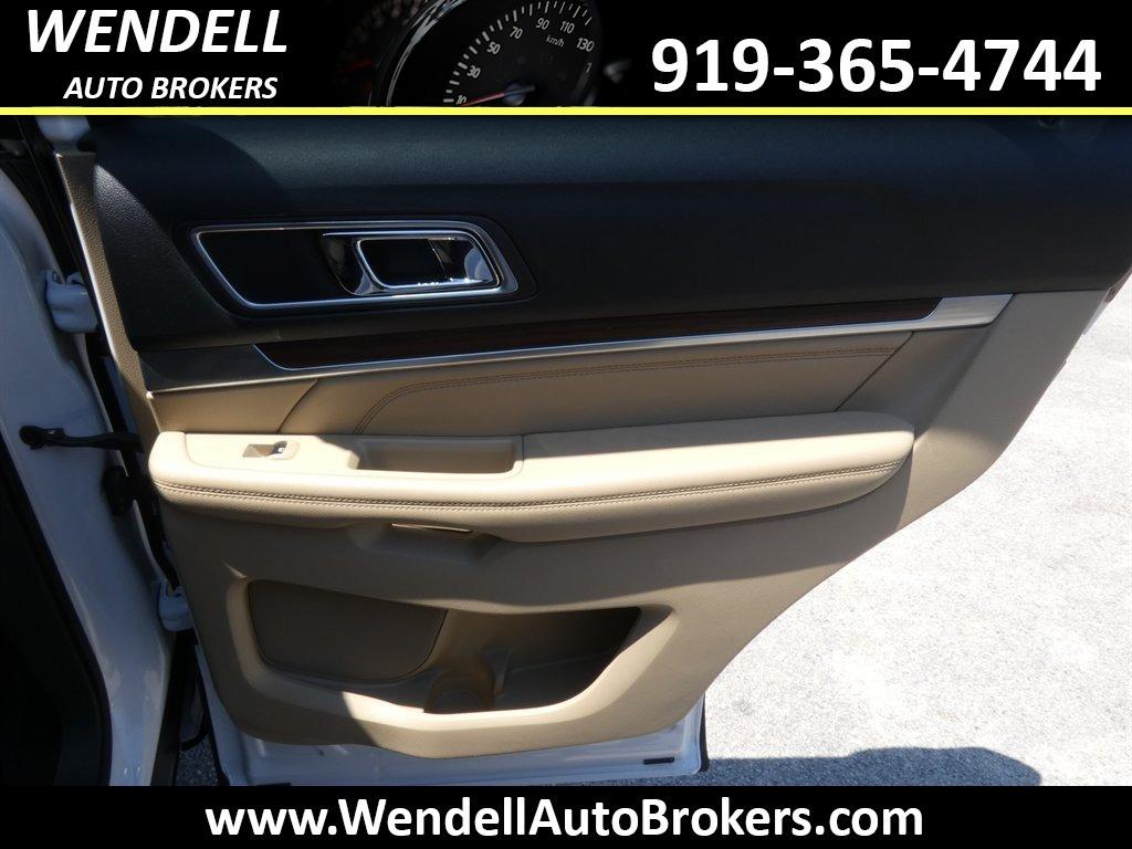 2017 Ford Explorer - $12,685