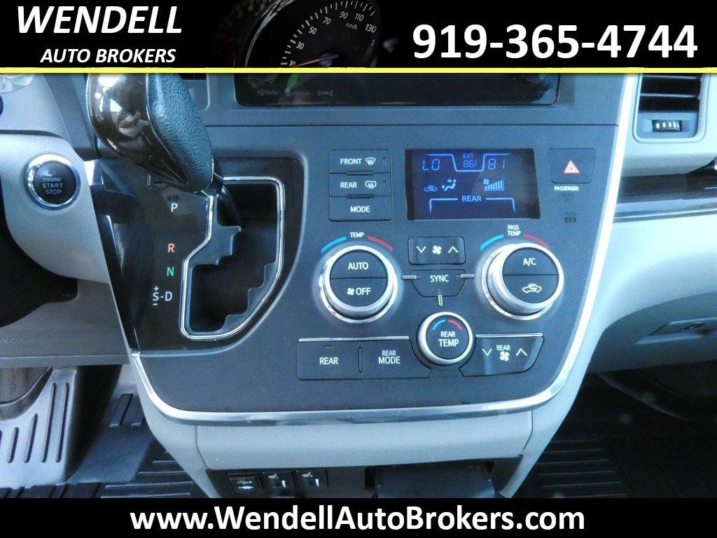 2016 Toyota Sienna - $14,462