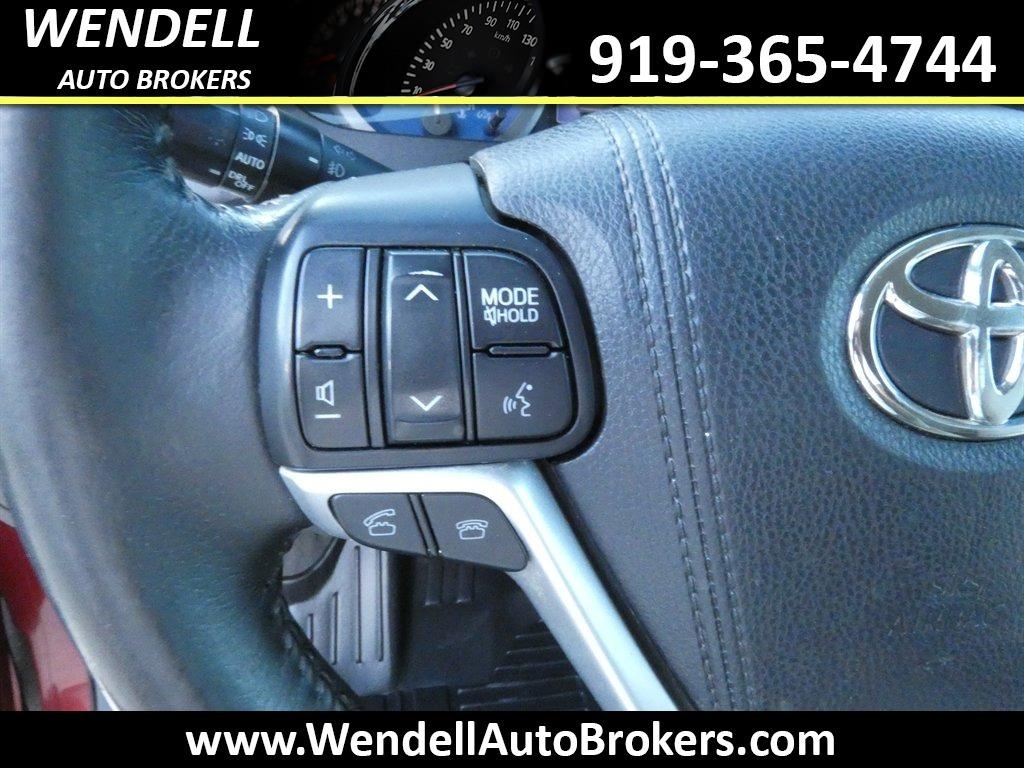 2016 Toyota Sienna - $14,462