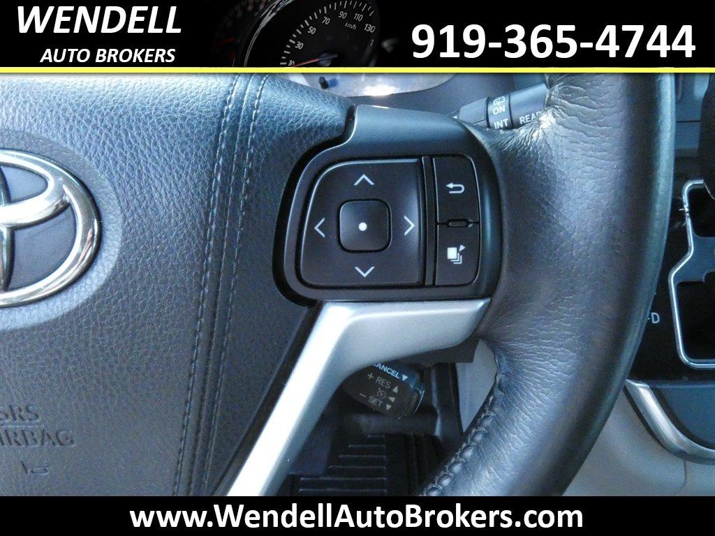 2016 Toyota Sienna - $14,462