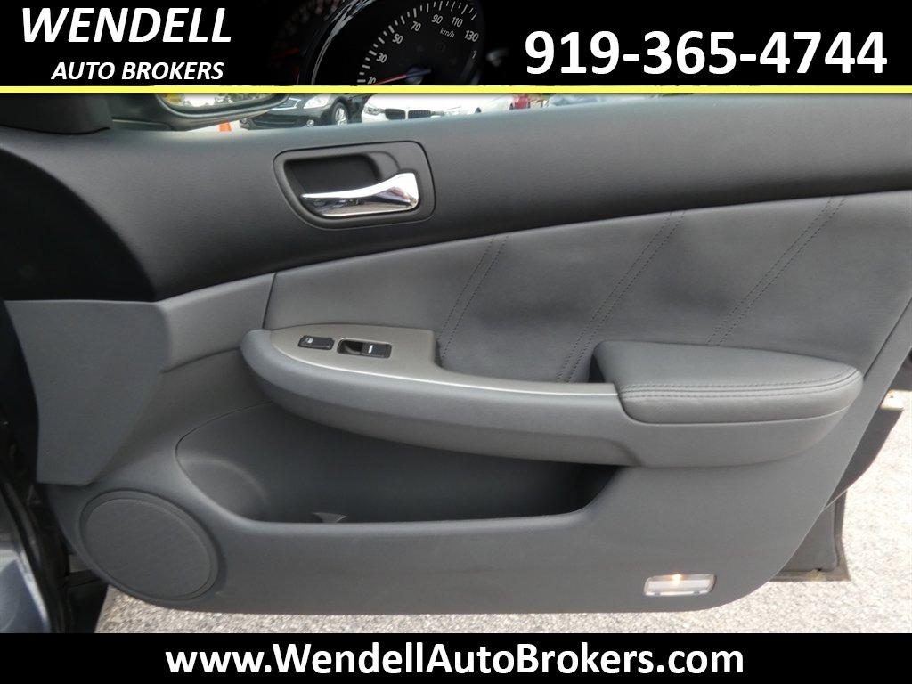 2004 Honda Accord - $9,465