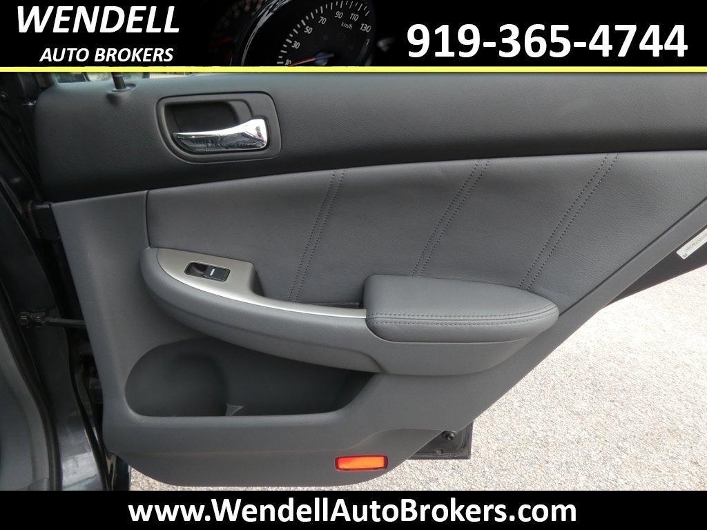 2004 Honda Accord - $9,465