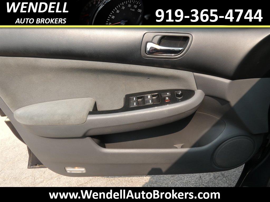 2006 Honda Accord - $5,995