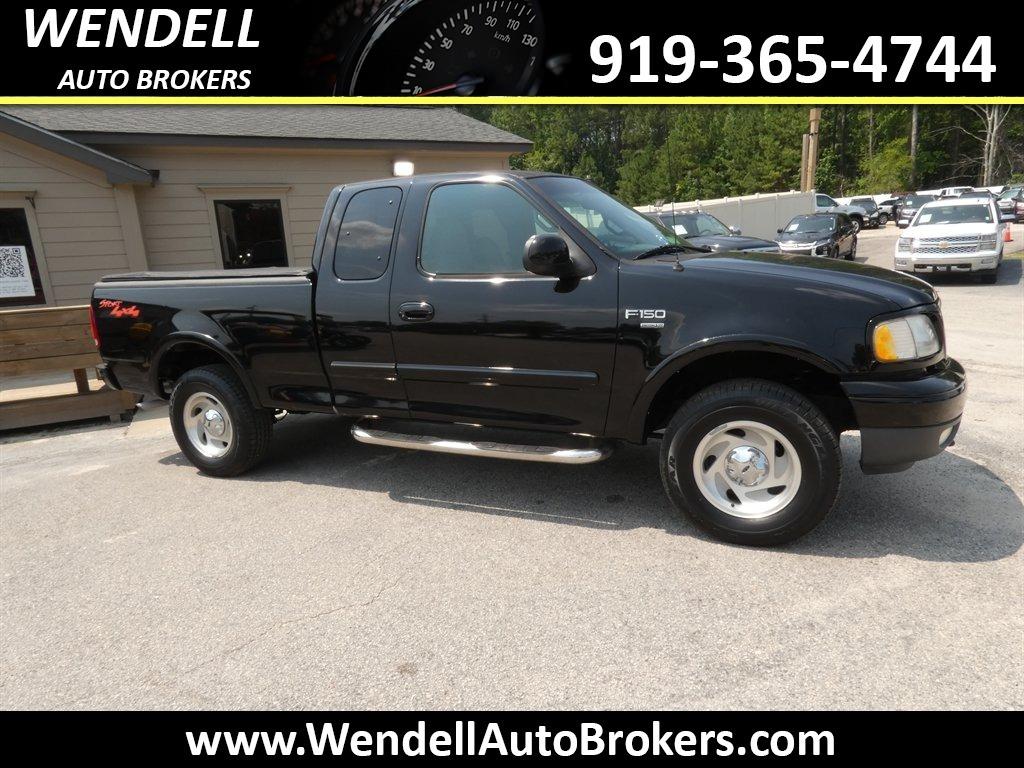 2000 Ford F150 - $7,995