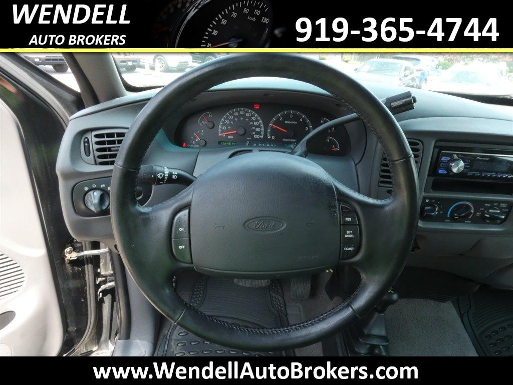 2000 Ford F150 - $7,995