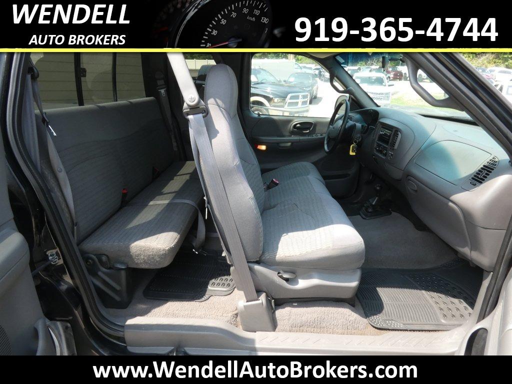 2000 Ford F150 - $7,995