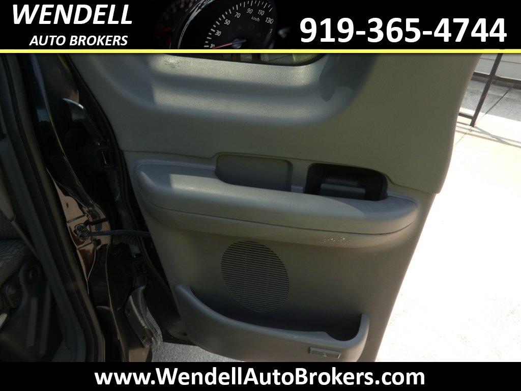 2000 Ford F150 - $7,995