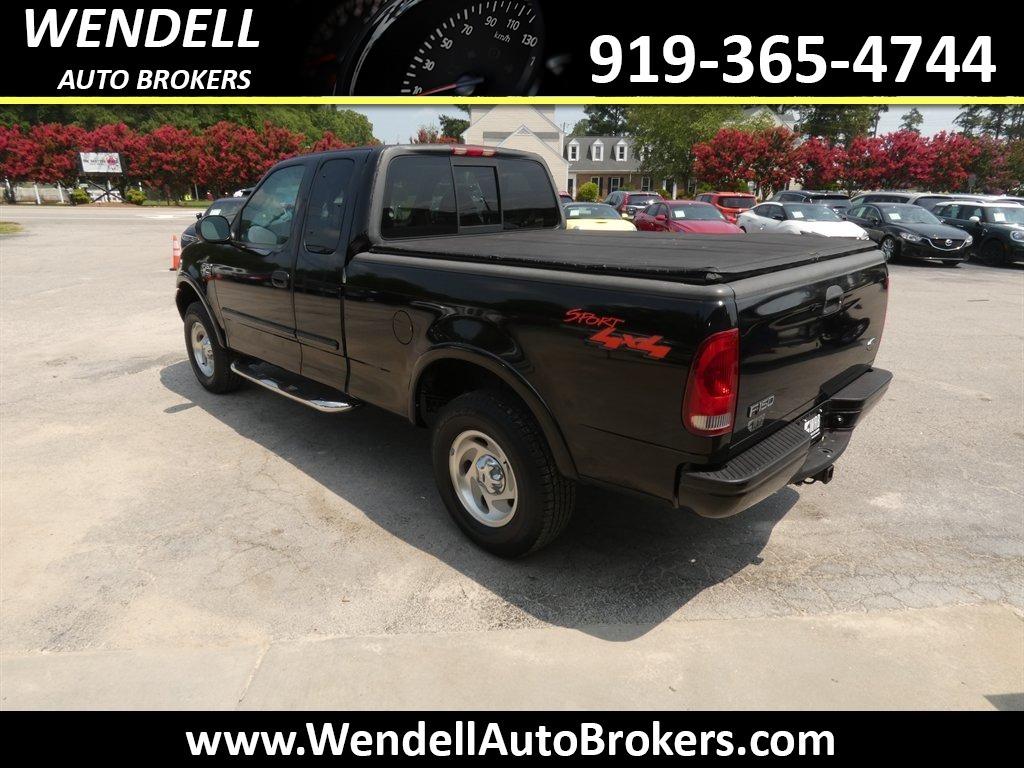2000 Ford F150 - $7,995