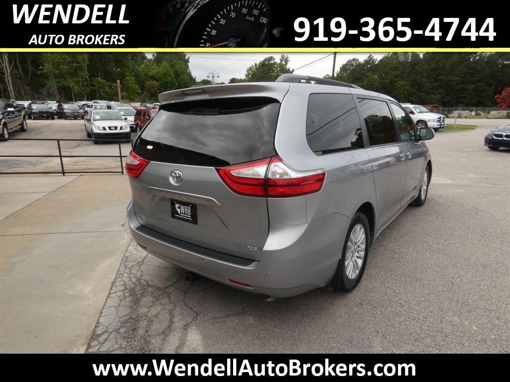 2015 Toyota Sienna - $11,135